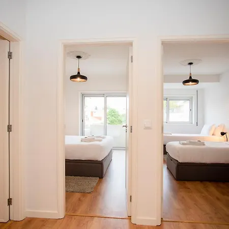Liiiving In - Modern Design * Porto