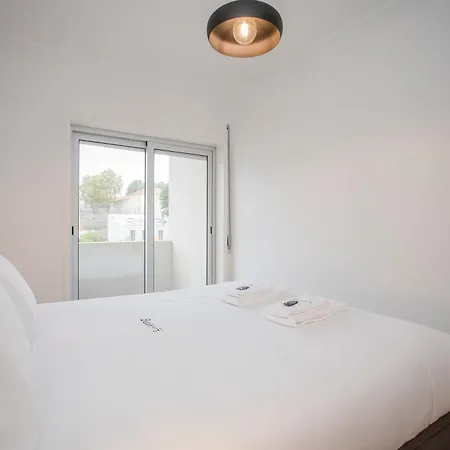 Liiiving In - Modern Design *