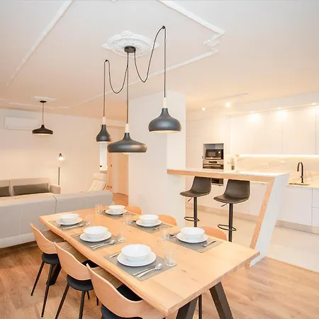 Apartment Liiiving In - Modern Design